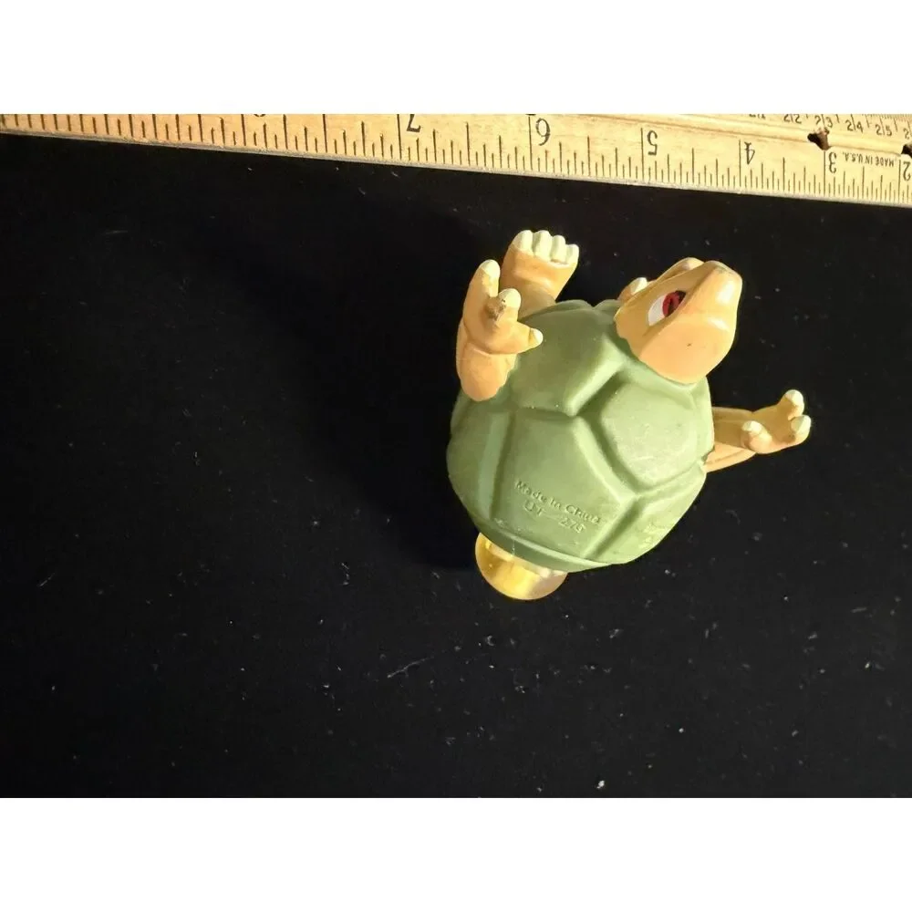 VTG 1999 pokemon golem spinning top toy fig